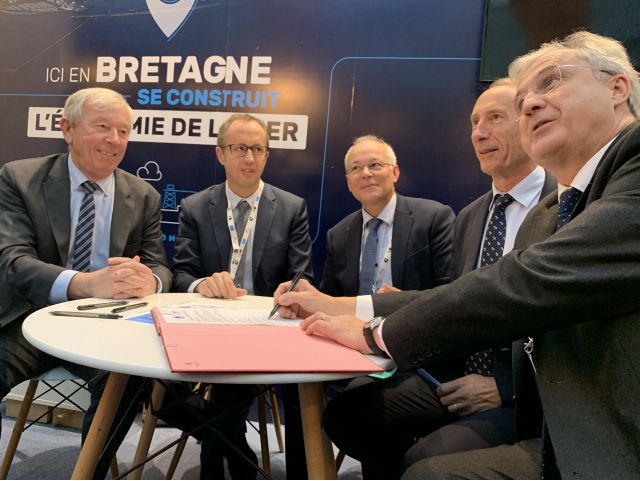 Commitment of the four Ocean Hackathon Ambassadors during the Assises de l'économie de la mer